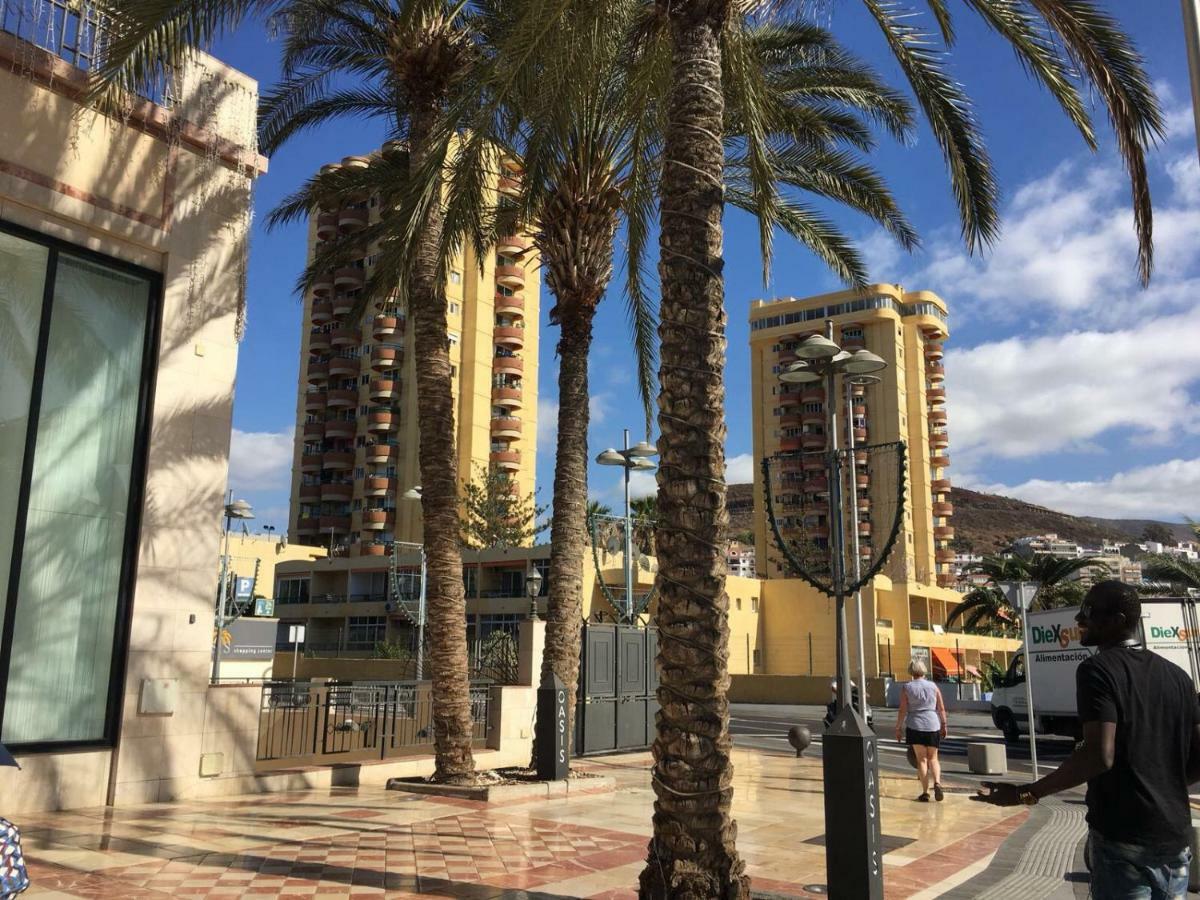 Apartamento En Playa Las Vistas - Torres Del Sol Arona  Exterior photo
